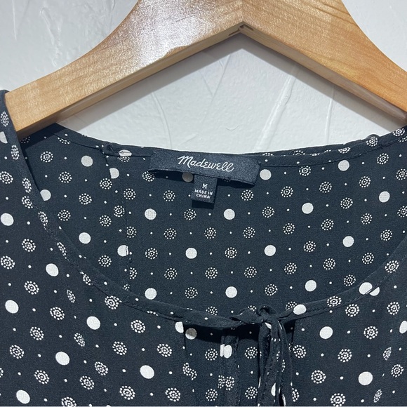 Madewell “Petal Play” black dot pattern flutter sleeve 100% silk romper (medium) - Picture 4 of 7